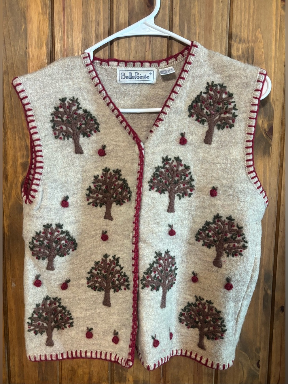 Vintage Belle Pointe 100% Wool Apple Tree Embroidered Sweater Vest S Cottagecore